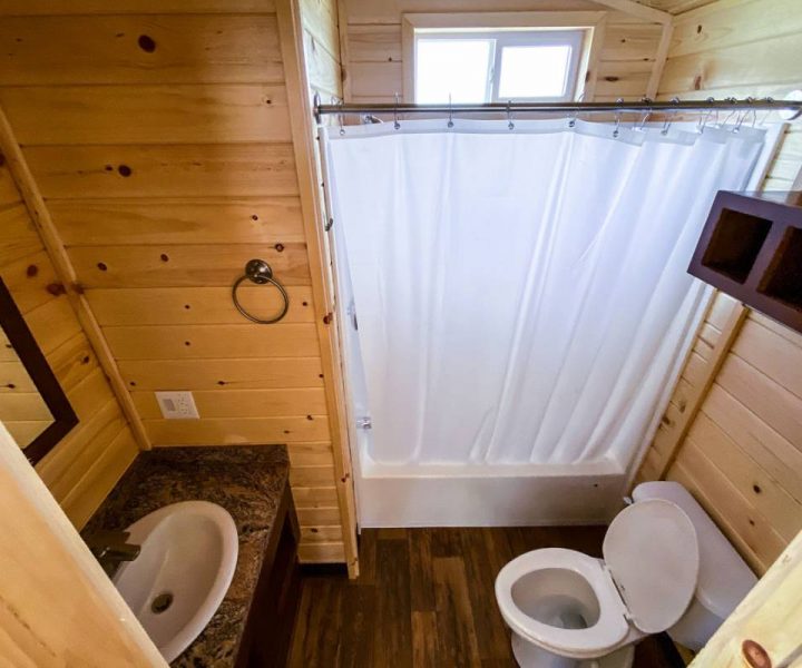 Cabin bathroom